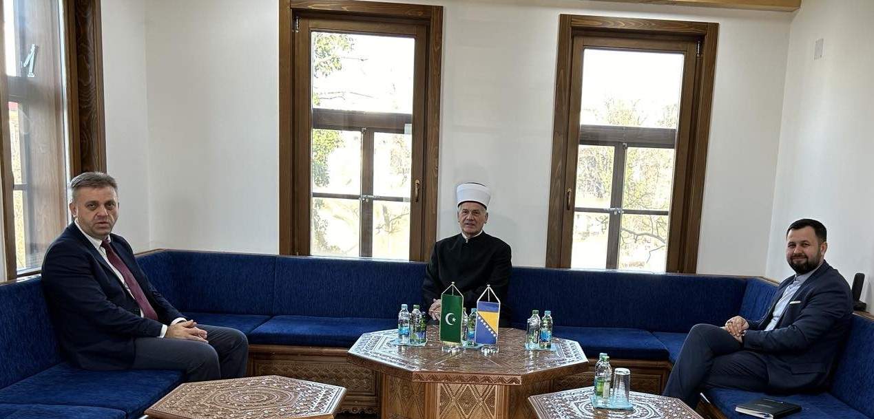 1 (1).jpg - Rektor Apeiron univerziteta posjetio muftiju banjalučkog